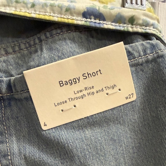 Hollister Women's Classic Blue Jean Shorts - Picture 6 of 6